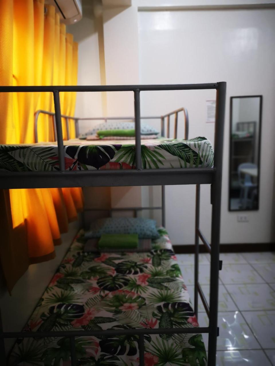 Jdl Residences Hostel Legazpi Exterior foto